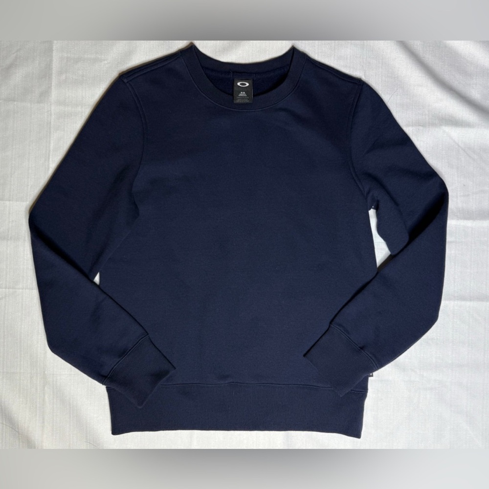 Oakley Men’s Navy Blue Relax Crew Neck Pull Over Sweater Fathom Medium